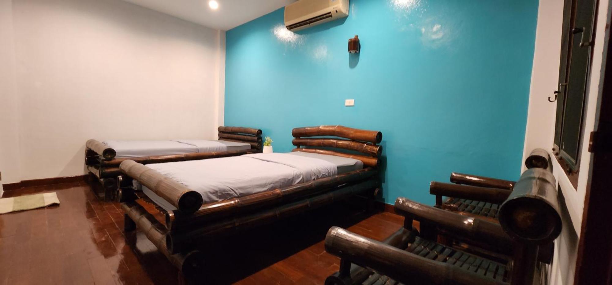 Blue Moon House - A Budget Hostel For Easy Travellers Chiang Mai Habitación foto